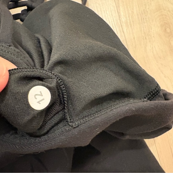 Lululemon Tank * Read* - Picture 4 of 7